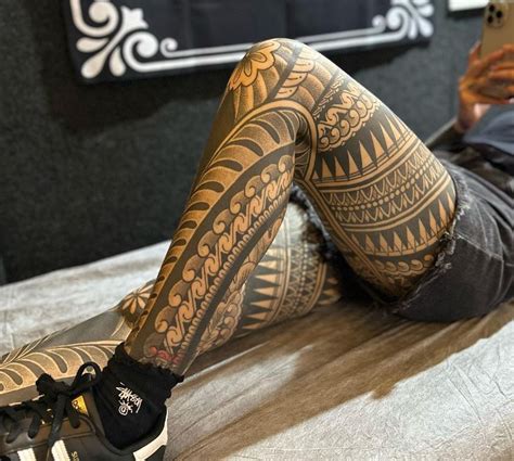 Tatuaggi gambe uomo: un compendio di 25 foto